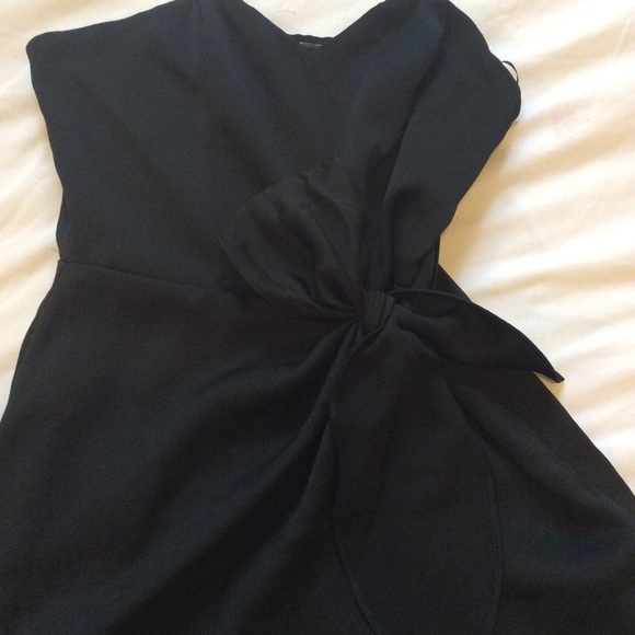 Express Black Strapless Dress with tie - Picture 2 of 5